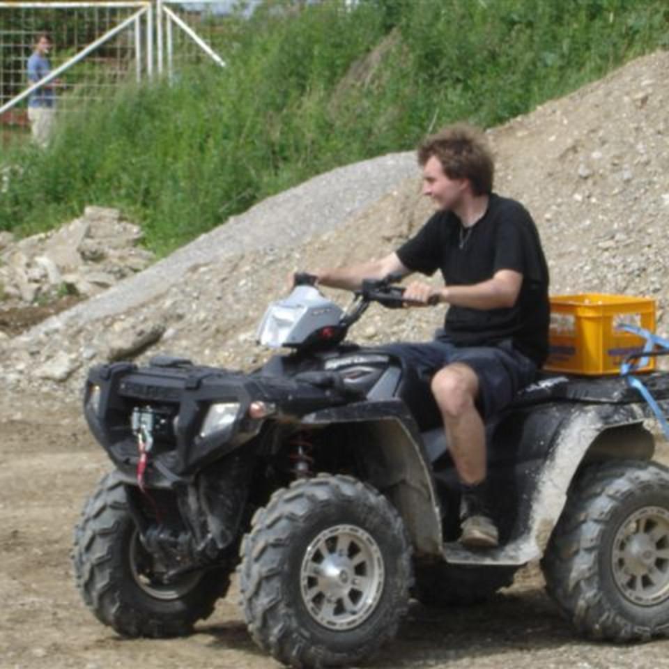 208.JPG