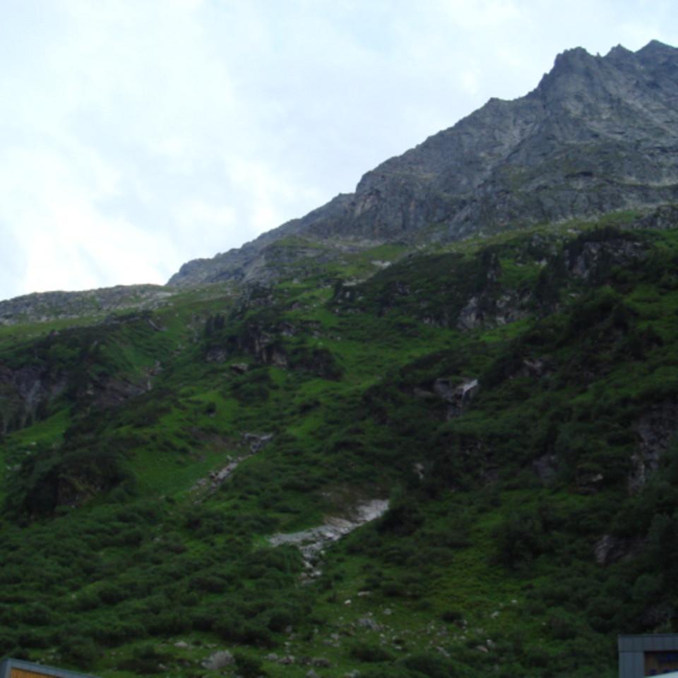 144.JPG