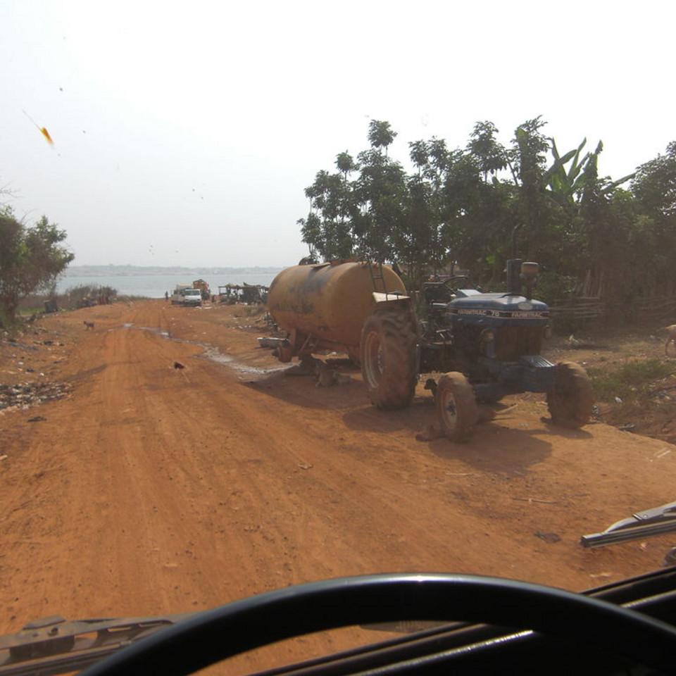 253.JPG